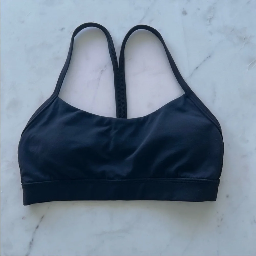 Lululemon - Picture 3 of 5